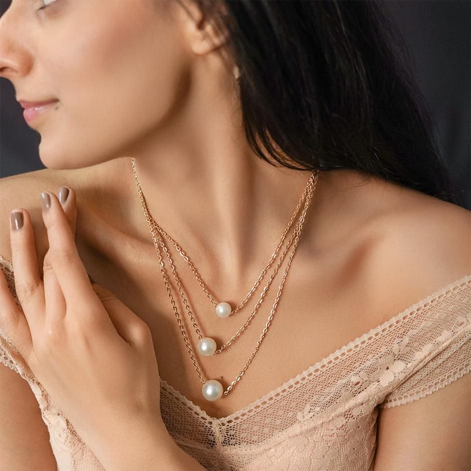 Opéra Glow Triple-Layer Pearl Necklace