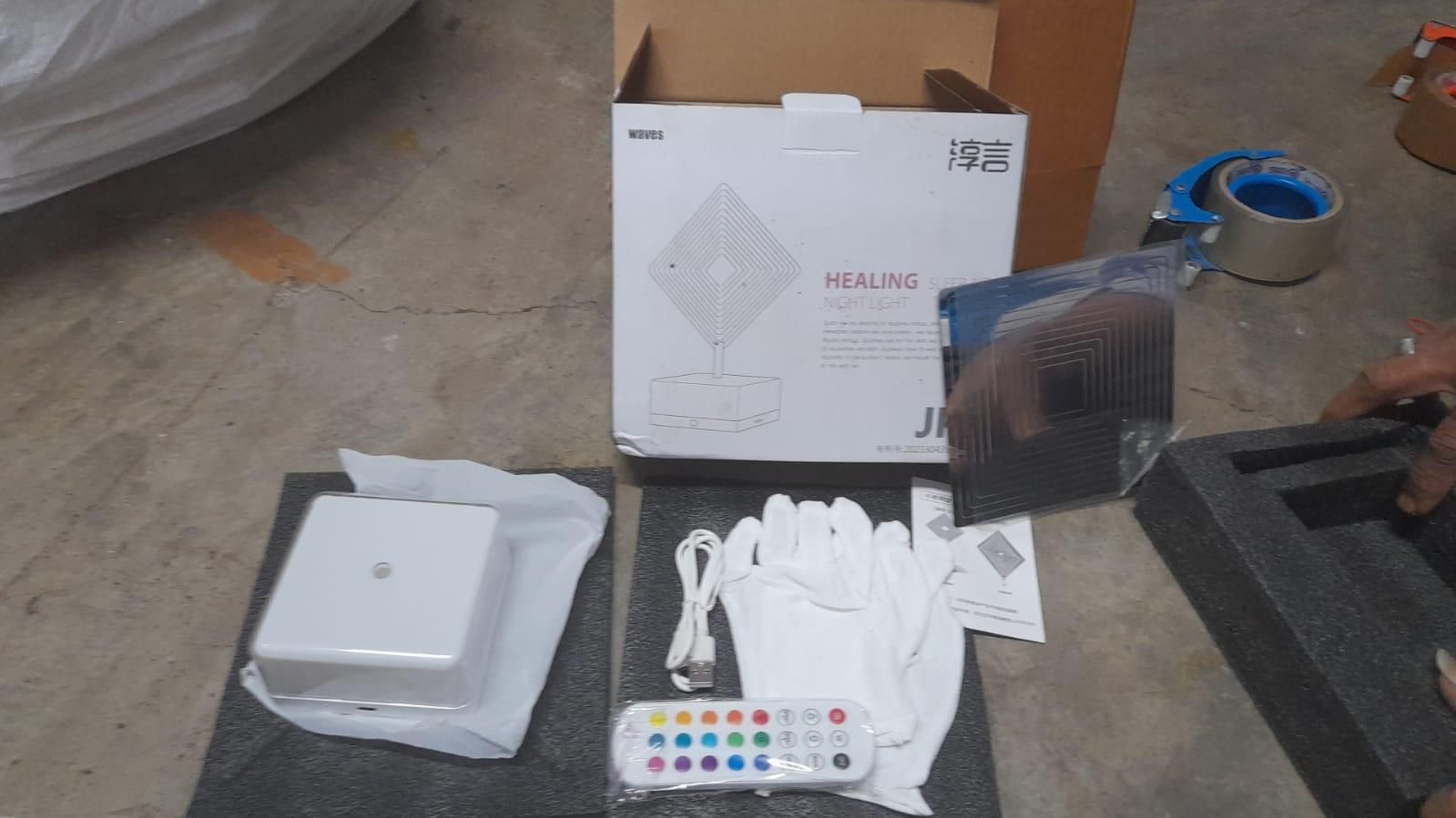 AuroraSpin 3D Rotating LED Night Lamp